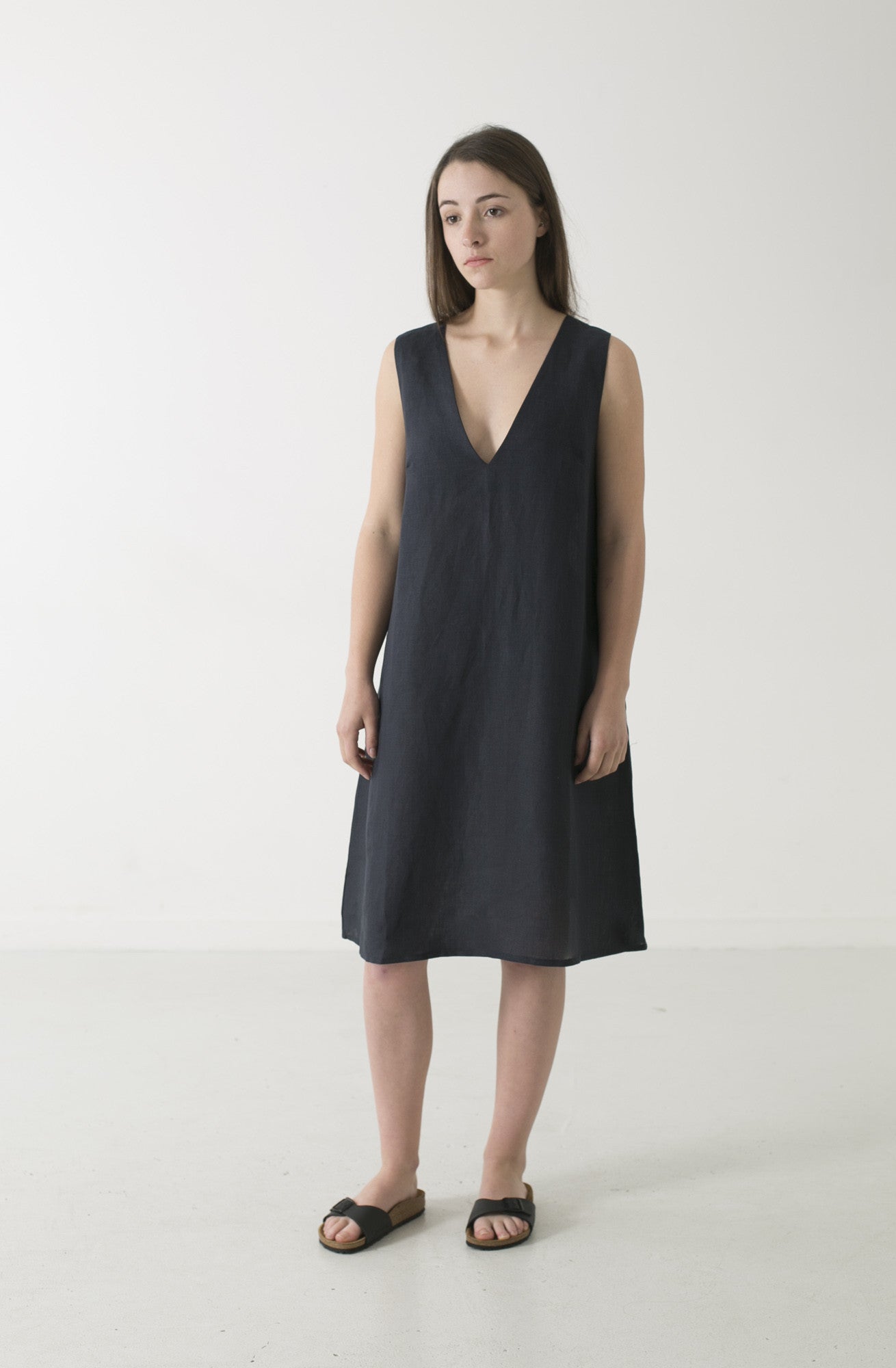 Hemp Linen V Dress - GOOD STUDIOS